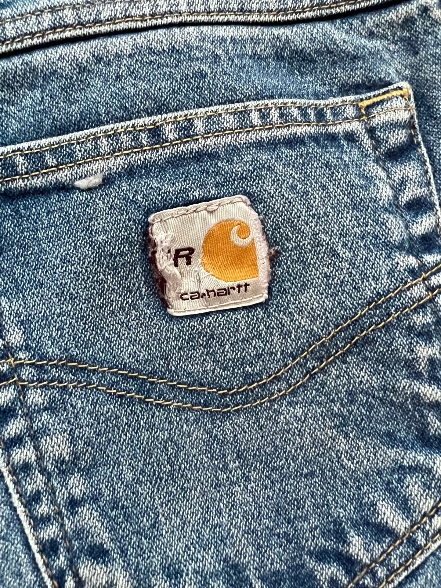 2000s Carhartt Flame Resistant Jeans (38x30)