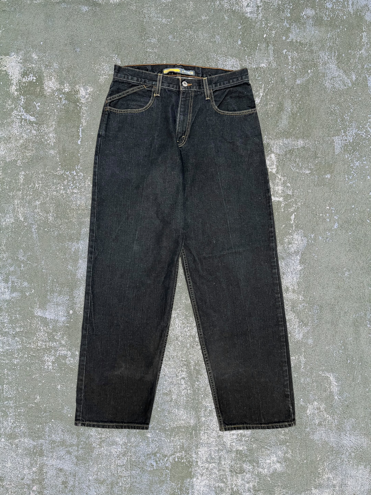 Early-2000s Levi’s Silver Tab Jeans (32x34)
