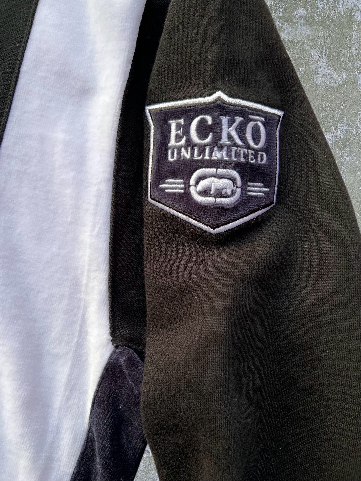 Early-2000s Ecko Hoodie (XXL) (New With Tags)