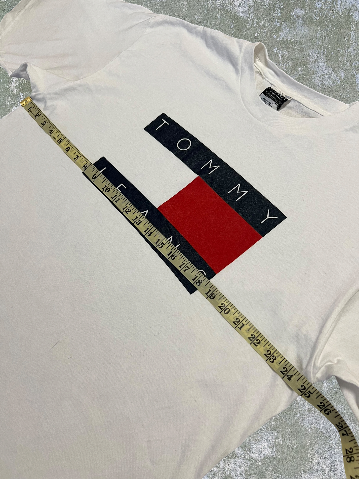 ‘90s Tommy Jeans Tee (XXL)