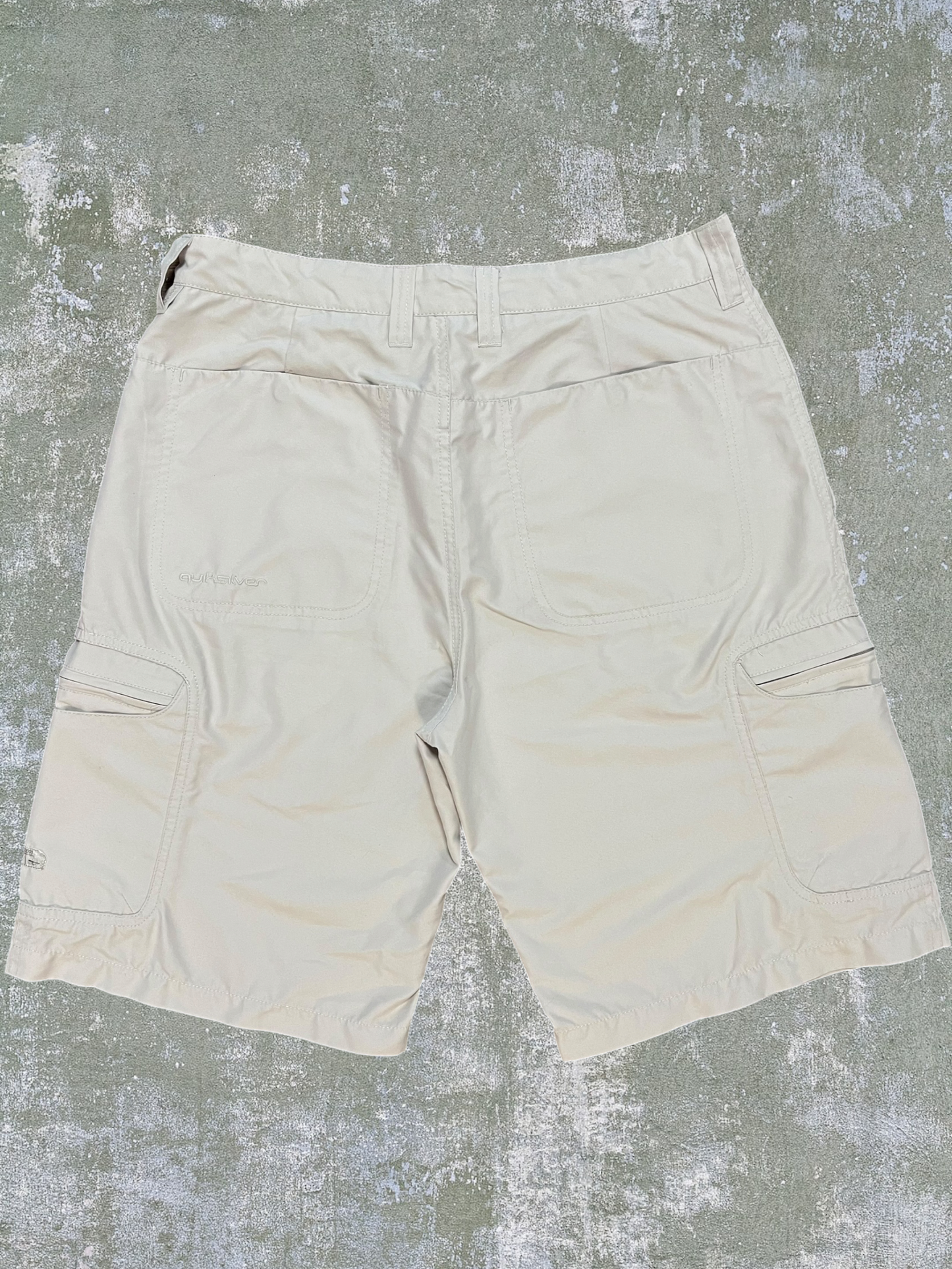 Early-2000s Quiksilver Cargo Shorts (33)
