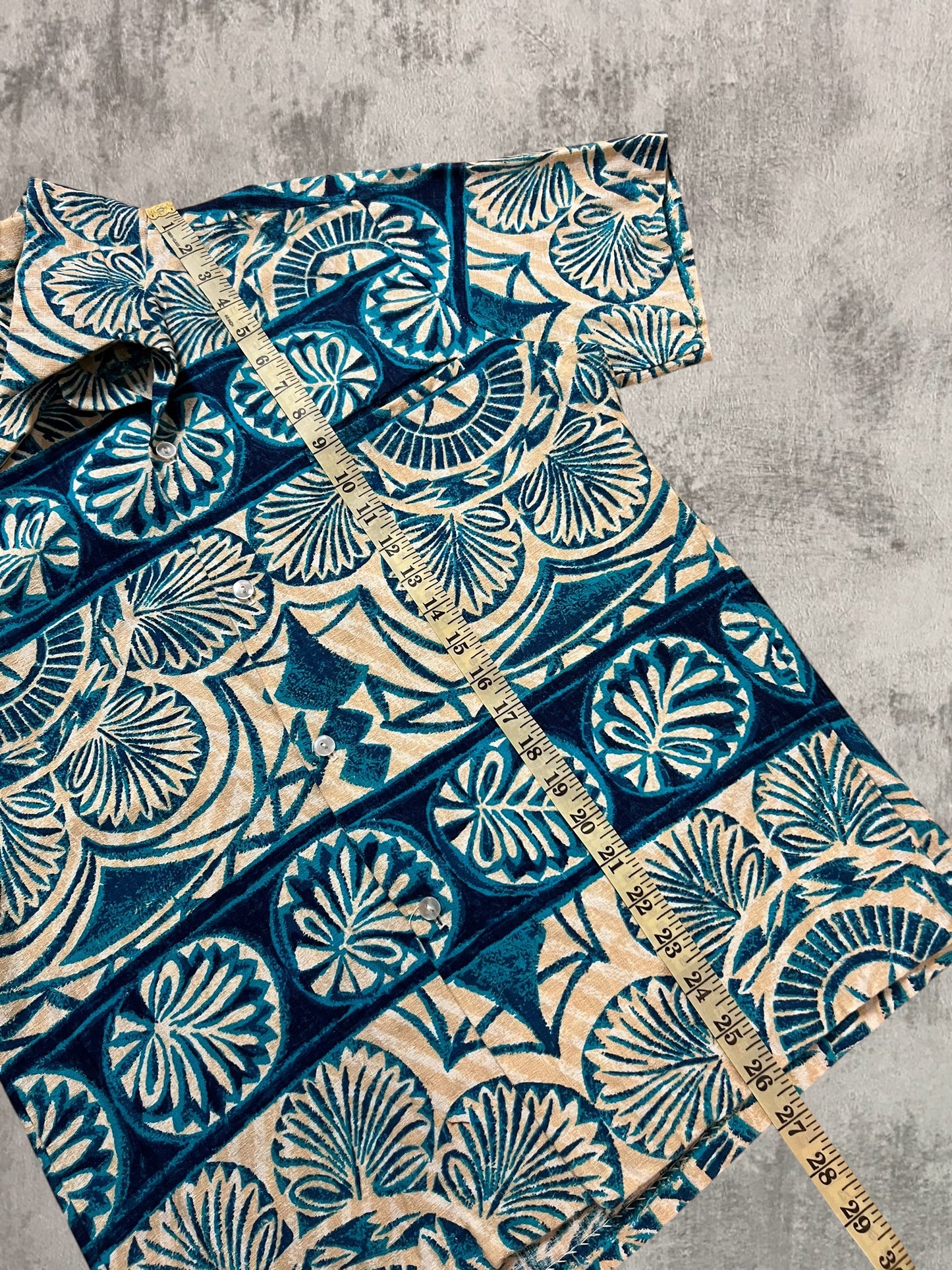 ‘50s Cotton Hawaiian Loop Collar Shirt (S)