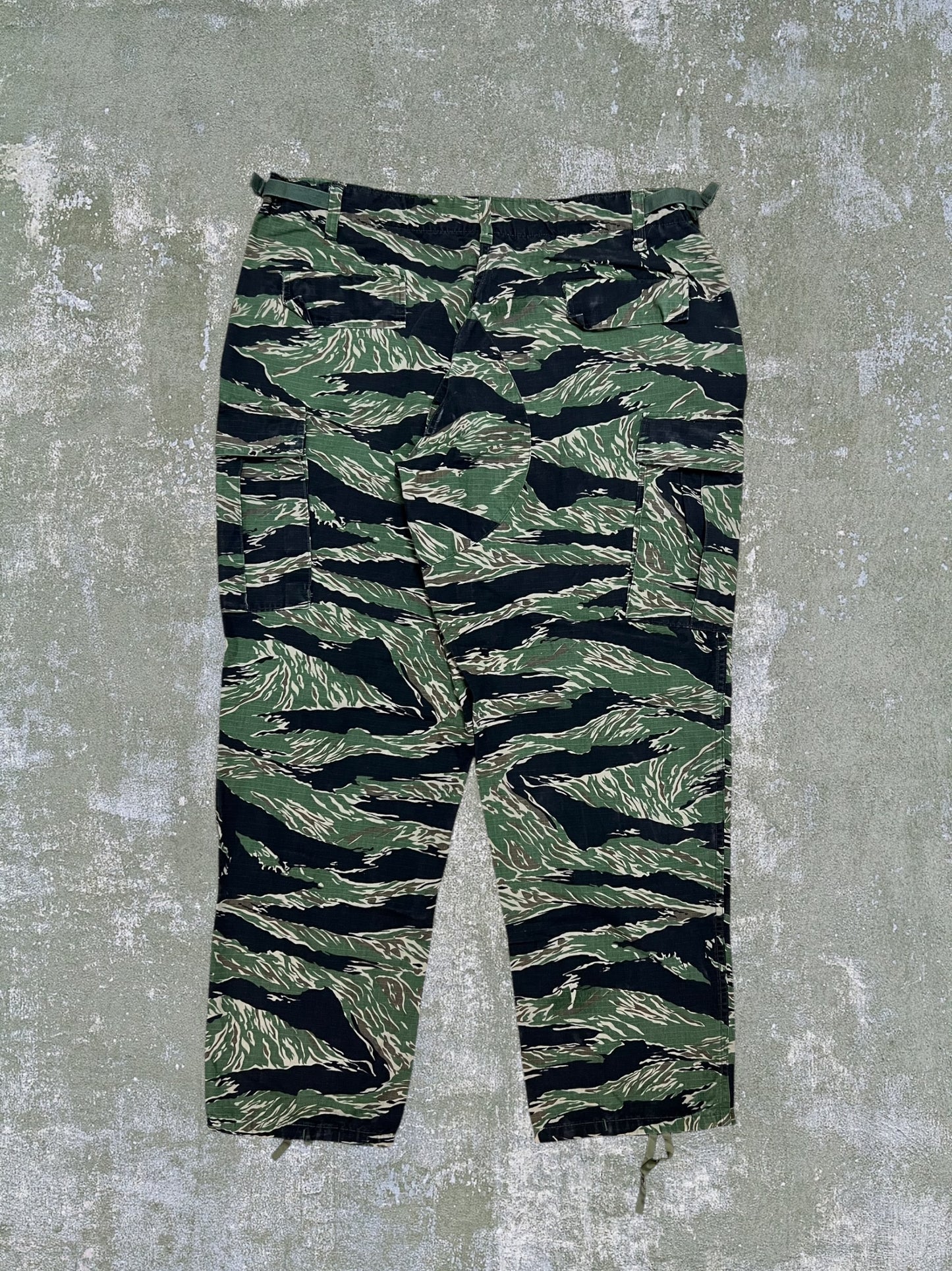 2000s US Military Tiger Camo Combat Pants (XL)
