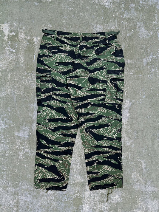 2000s US Military Tiger Camo Combat Pants (XL)