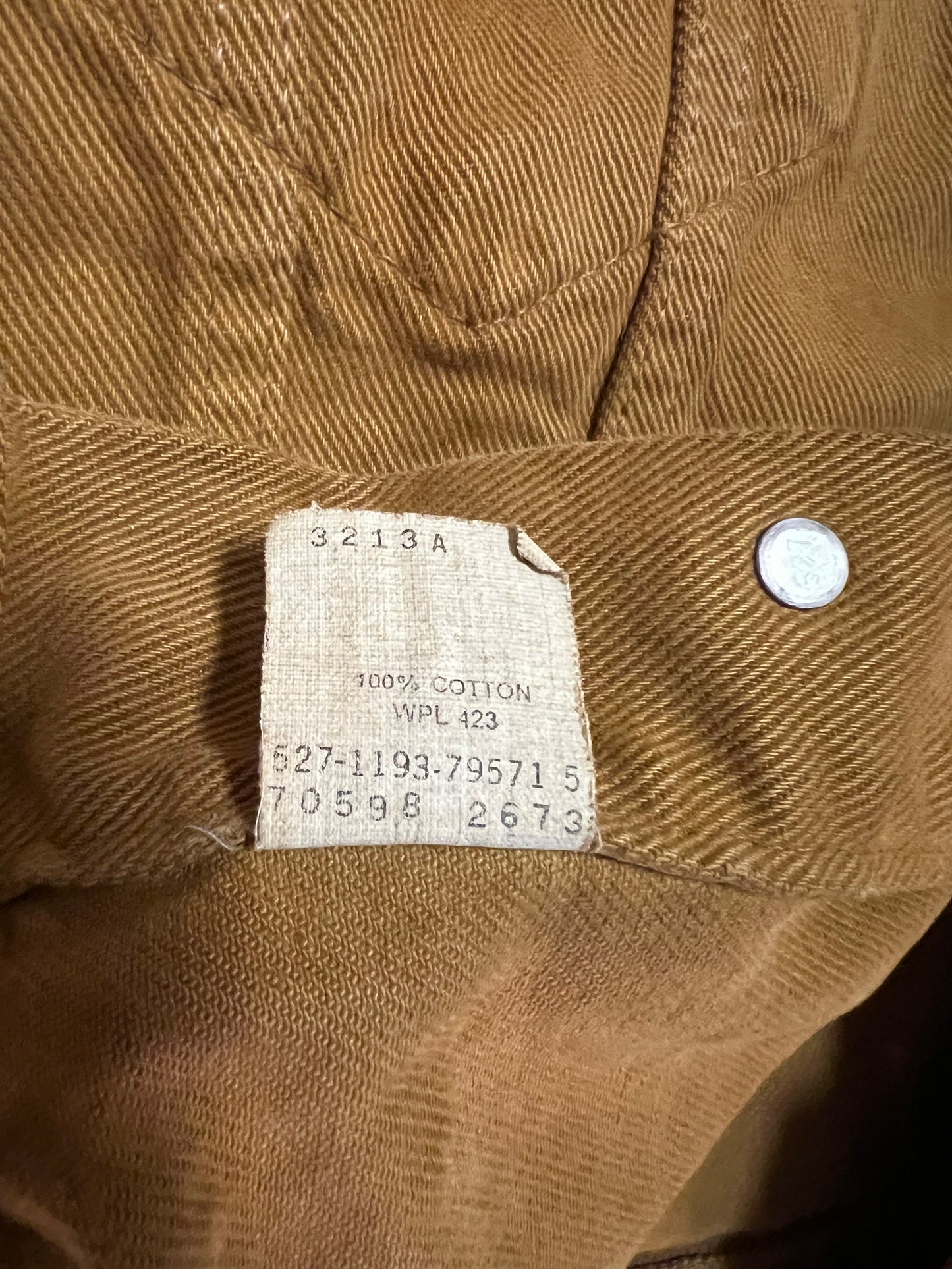 Early-90s Levi’s Denim Jacket (L)