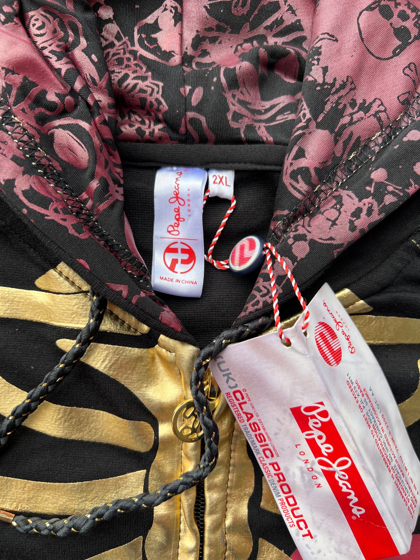 Early-2000s Pepe Jeans Skeleton Zip Hoodie (Women’s XXL) (New With Tags)