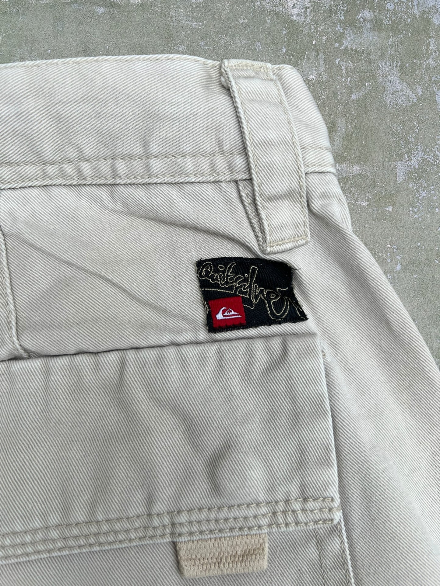 2000s/2010s Quiksilver Cargo Pants (34)