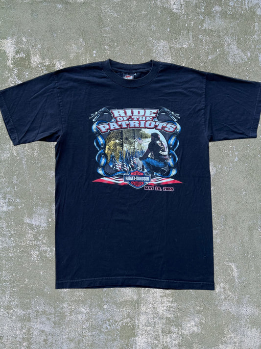 2005 Harley Davidson “Ride Of The Patriots” Tee (L)