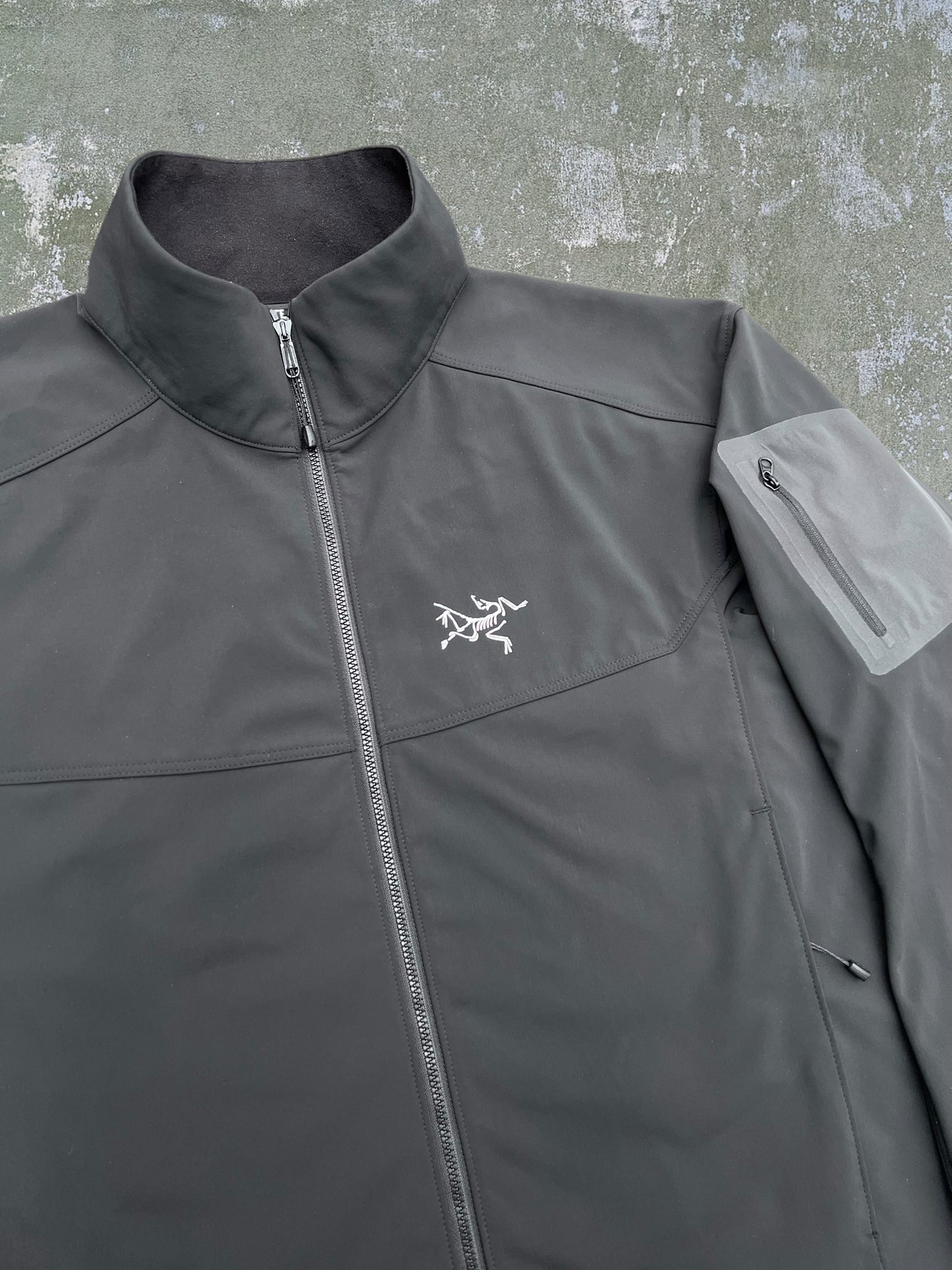 2013 Arc’teryx Epsilon Jacket (L)