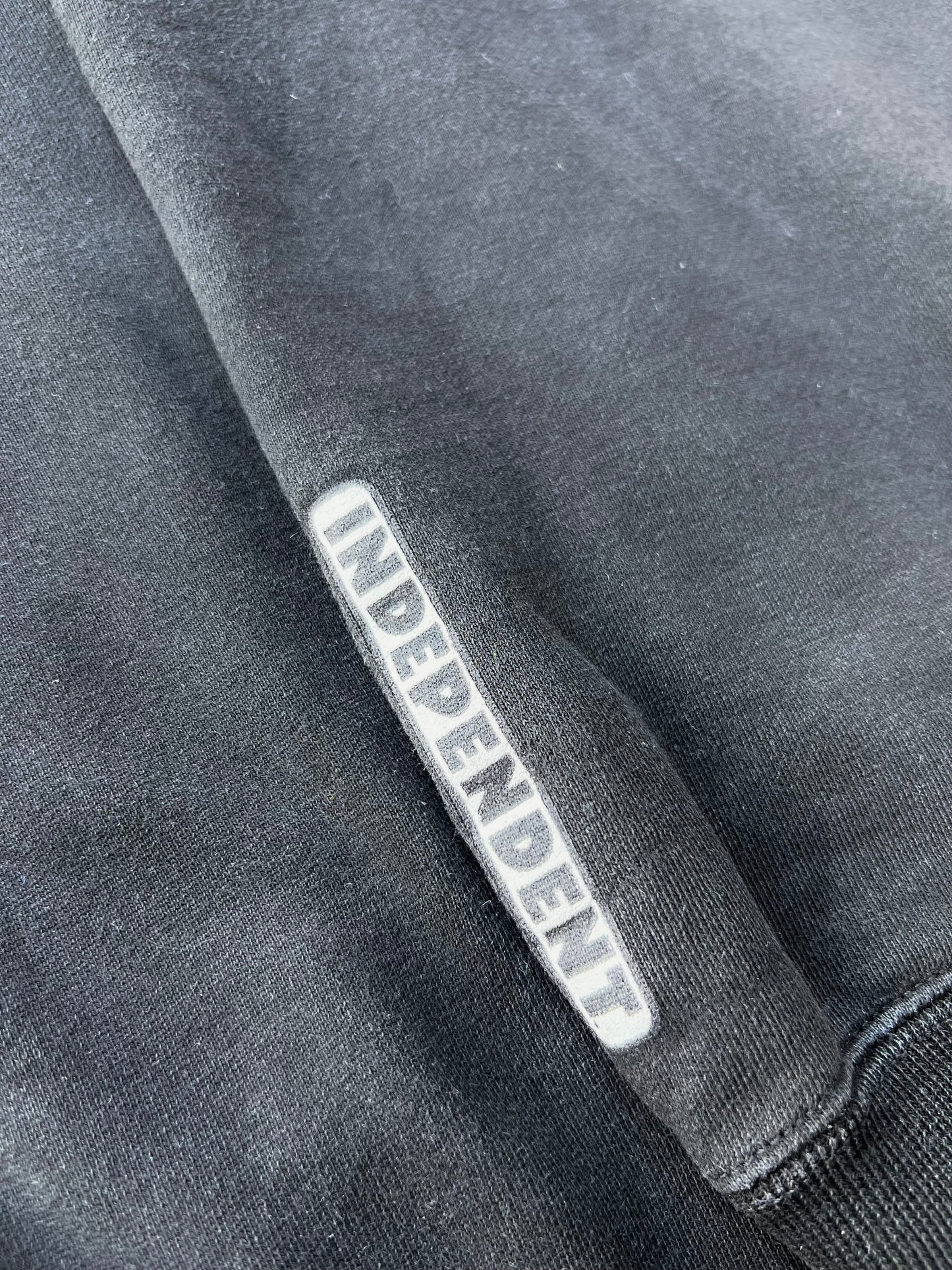 Early-2000s Independent Skateboard Trucks Hoodie (L)