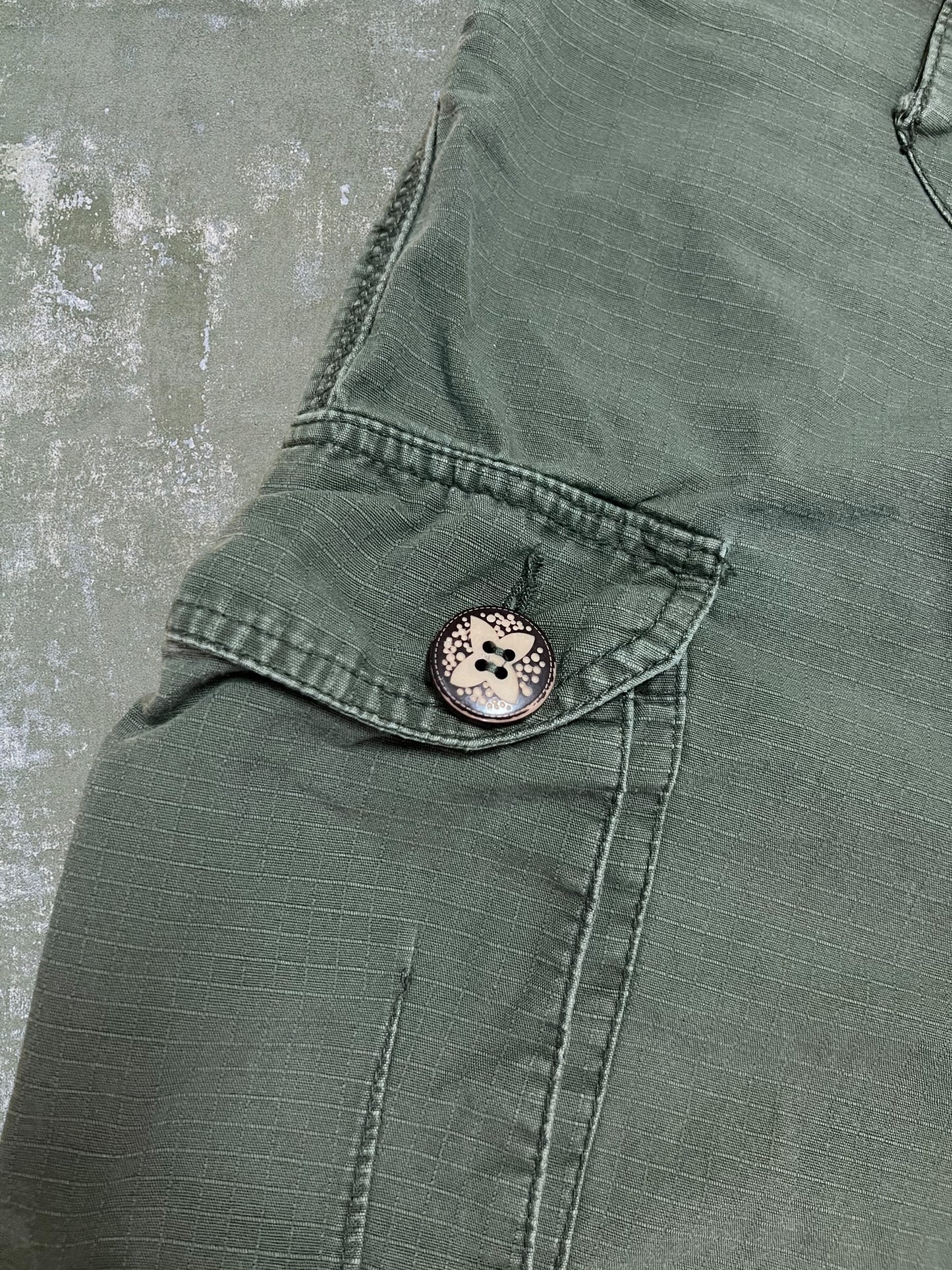 2000s Reef Cargo Pants (36)