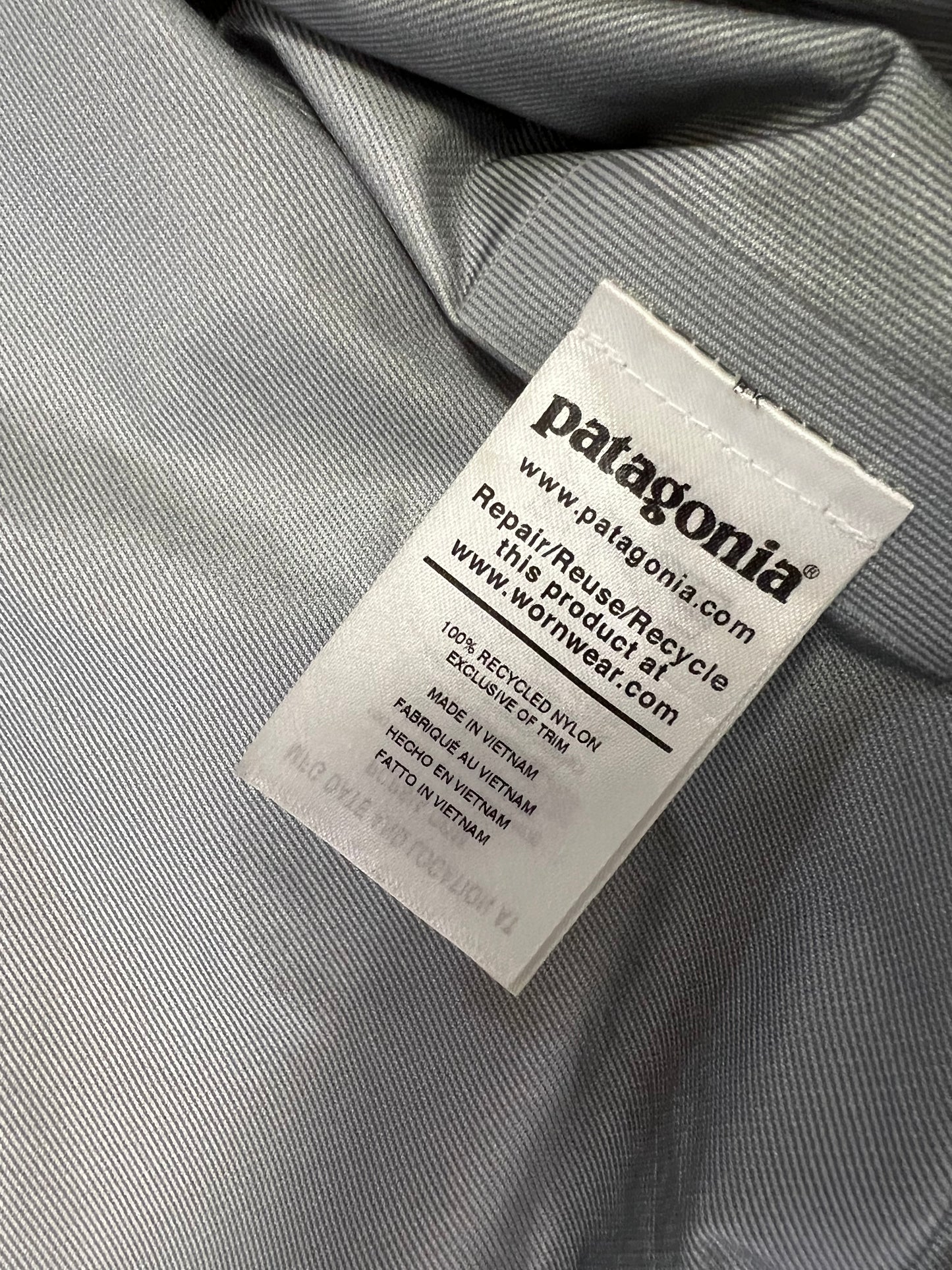 2020 Patagonia Torrentshell Jacket (L)
