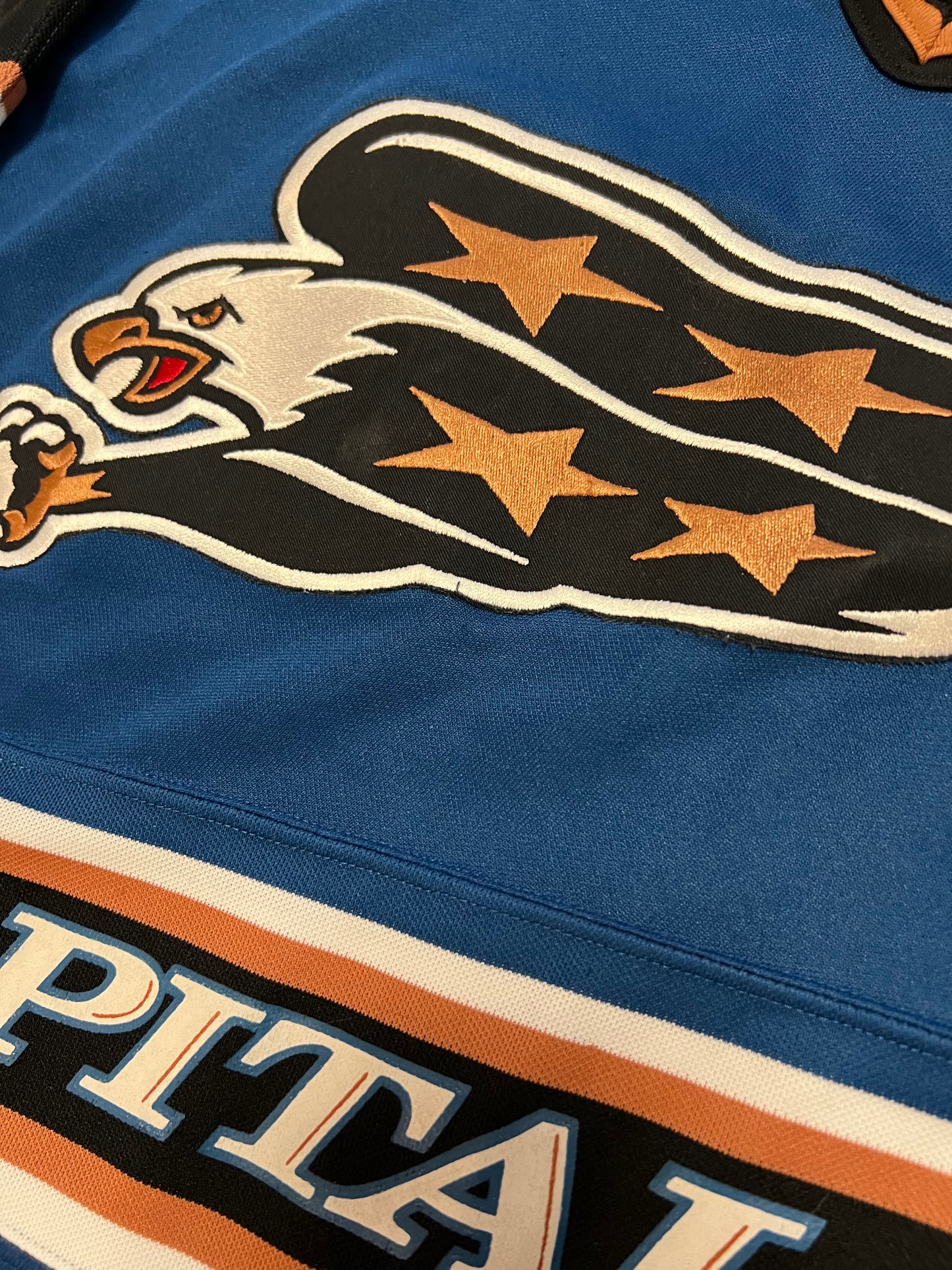 ‘90s CCM Washington Capitals Jersey (Youth XL)