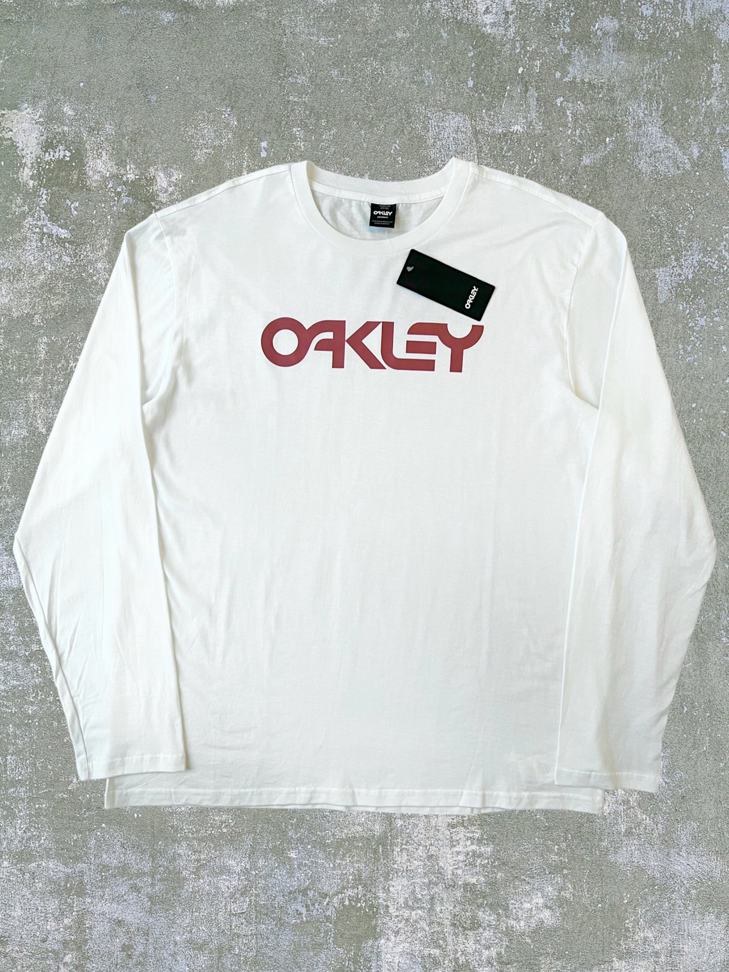 2018 Oakley Long Sleeve Tee (XXL) (New With Tags)