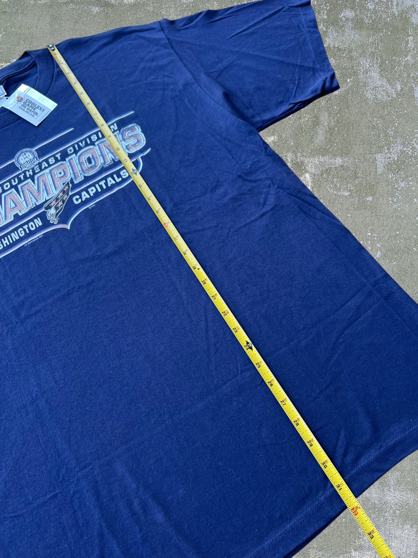 2000 Washington Capitals Division Champions Tee (XL) (New With Tags)
