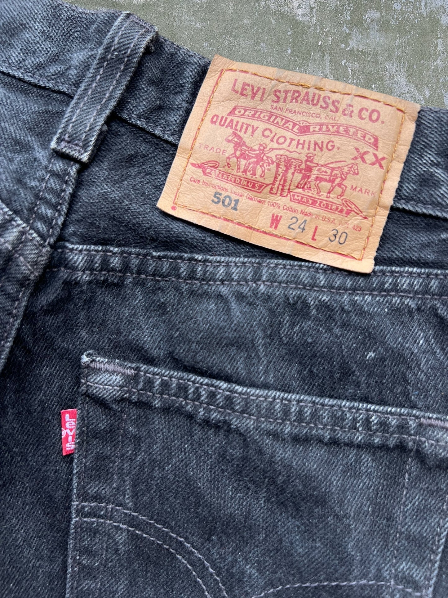 ‘90s Levi’s 501 Jeans (24x30)