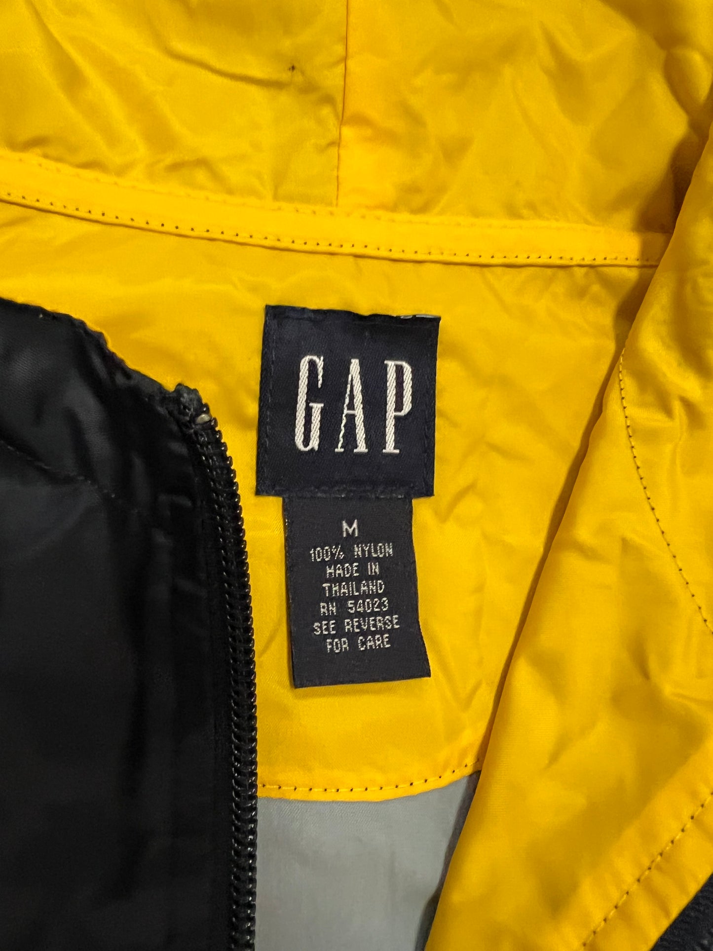 Late-90s Gap Anorak Windbreaker (M)