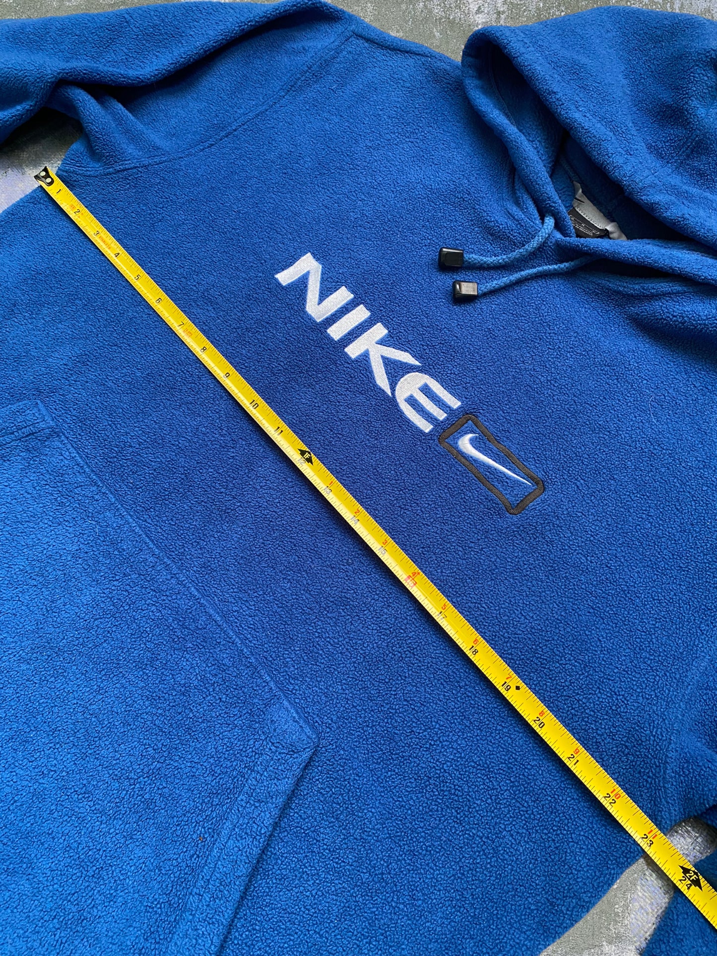 Early-2000s Nike Fleece Hoodie (M)