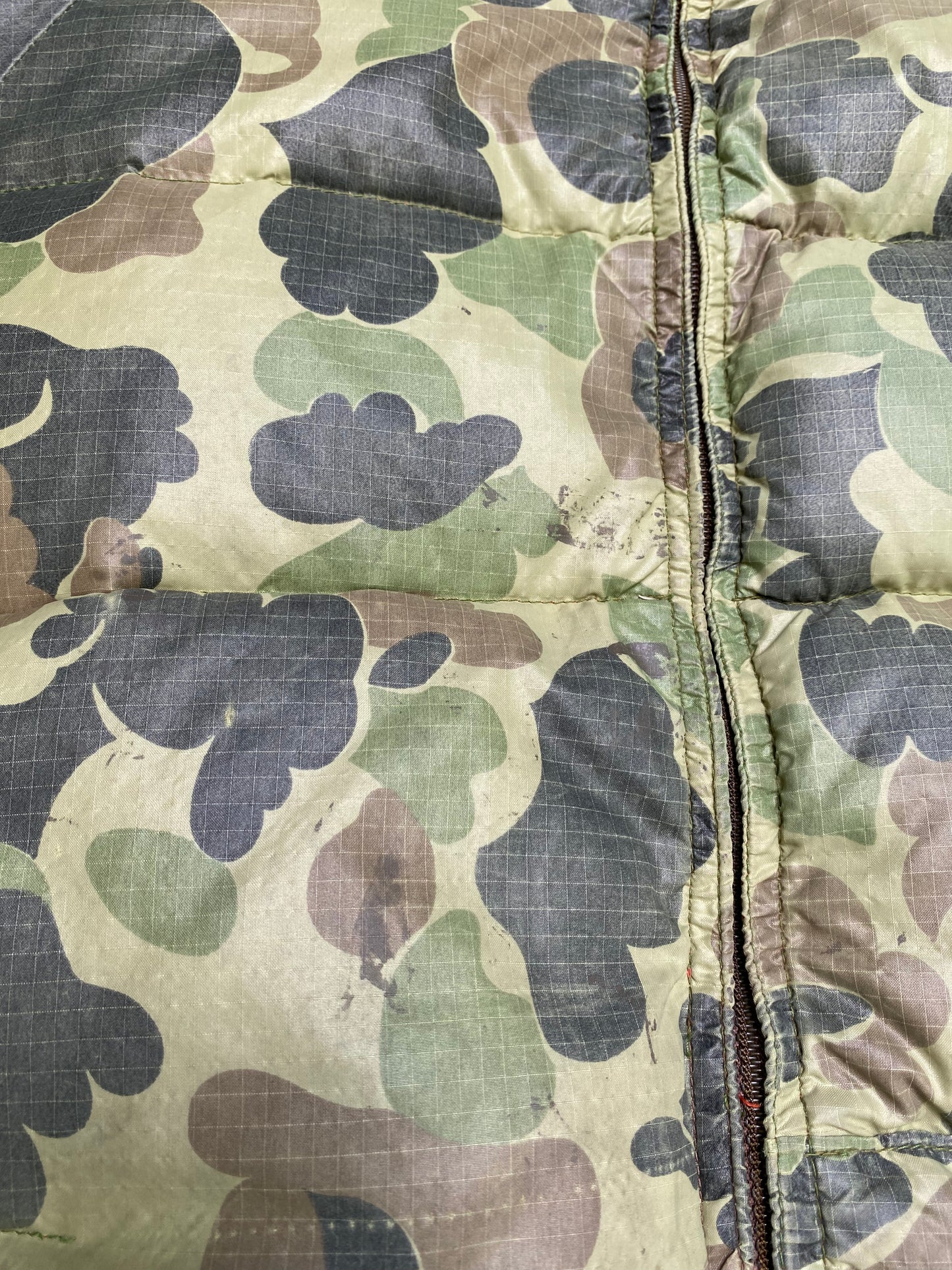 ‘70s/‘80s 10X Duck Camo Down Filled Hunting Jacket (M)