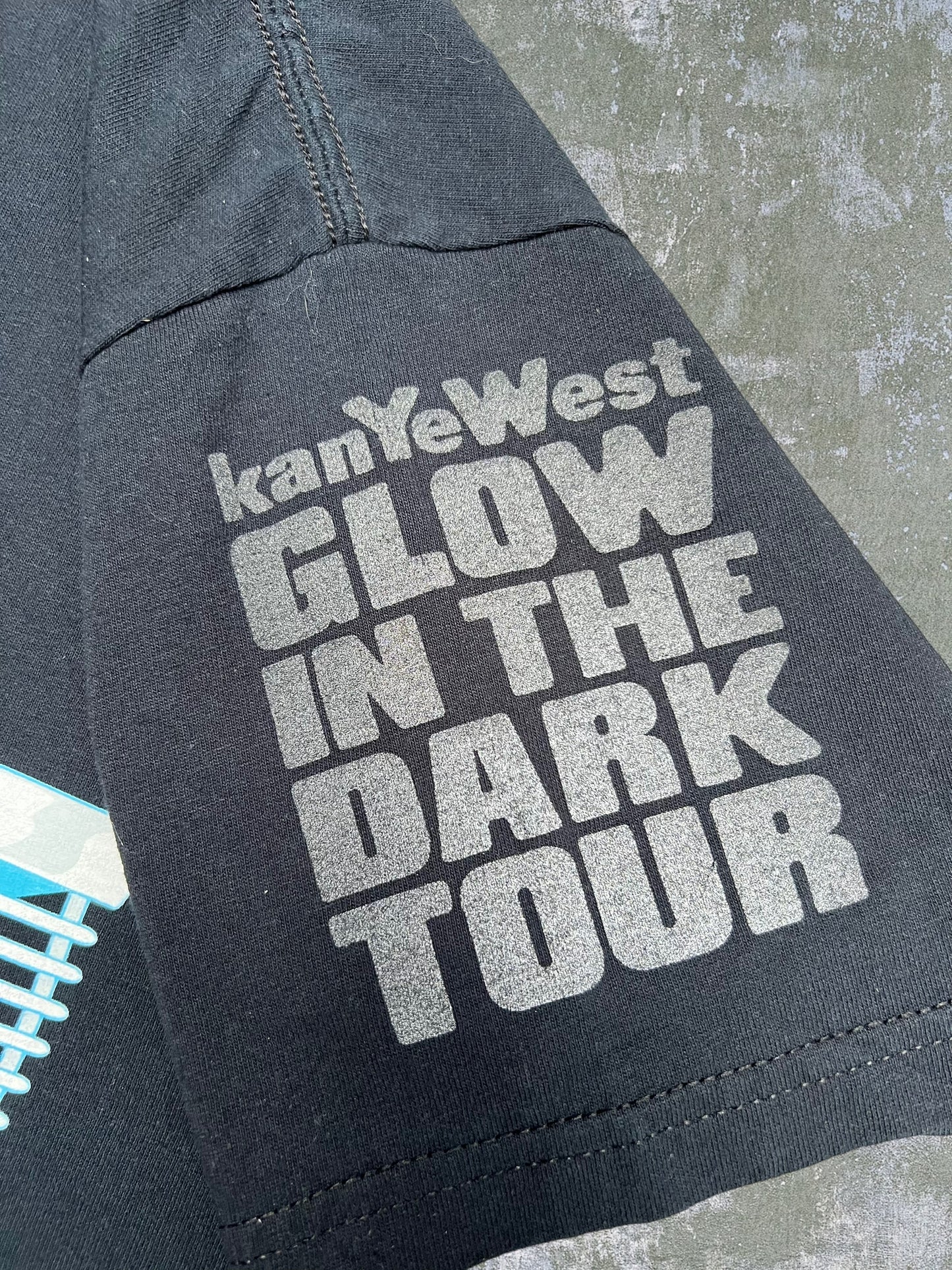 2007 Kanye West Glow In The Dark Tour Tee (M)