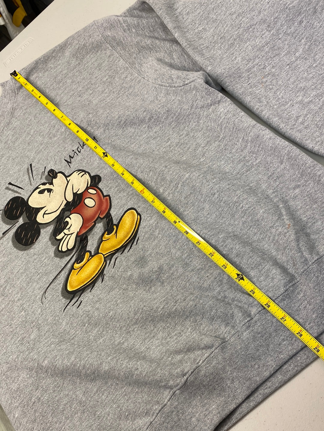 Early-2000s Disney Mickey Mouse Crewneck (L)