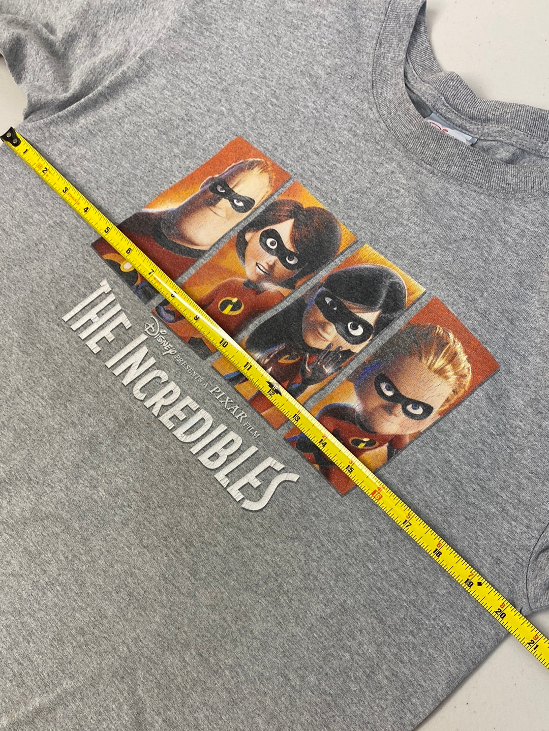 2004 Disney The Incredibles Tee (M)